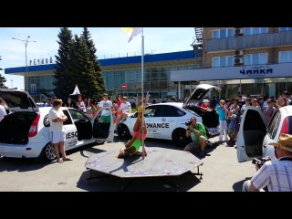 Эротический танец на День города в Тольятти